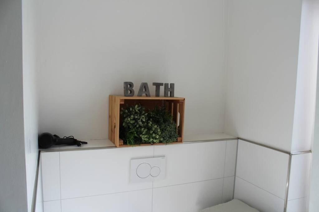 London . Chillinghouse # 9, 3 Min. Vom Ice, Netflix, Garten Siegburg Bagian luar foto